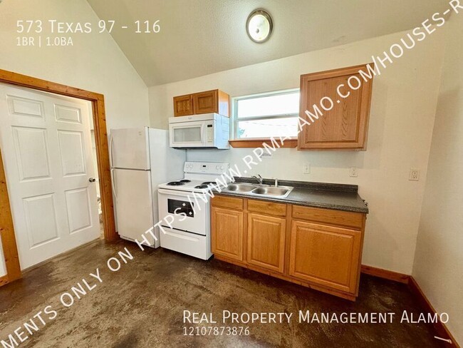 Building Photo - 573 TX-97