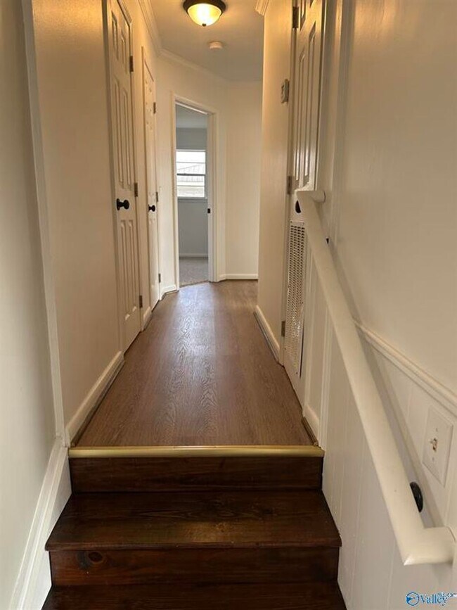 Building Photo - Rental Home In Albertville