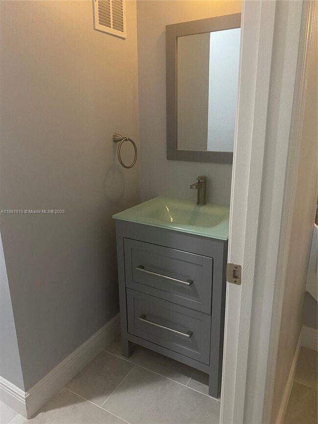 Building Photo - 549 NW 208th Way