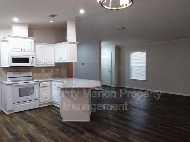 Building Photo - 23031 NE 112th Court Rd