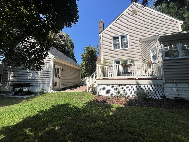 Building Photo - 6502 Summerton Way