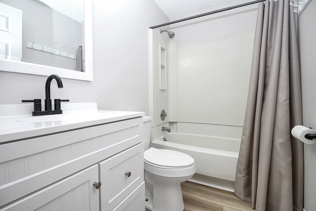 Building Photo - 1524 Waybridge Ln