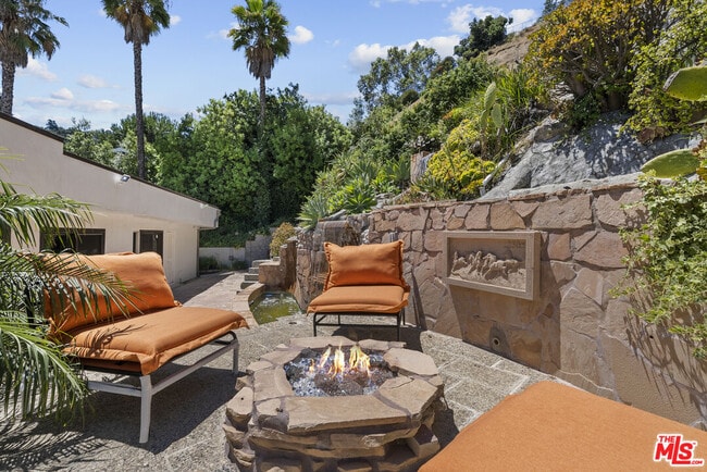 Building Photo - 3453 Green Vista Dr