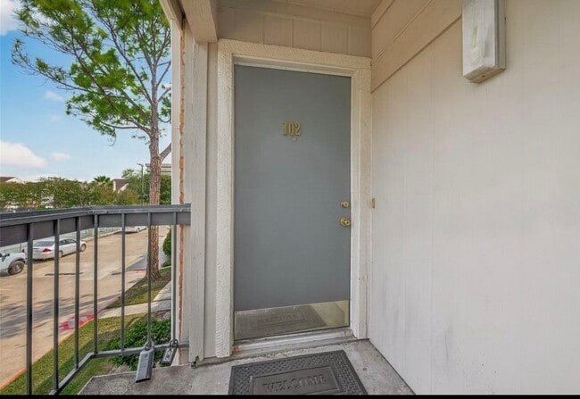 Building Photo - 7900 N Stadium Dr