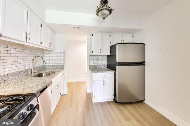 Building Photo - 6027 Majors Ln