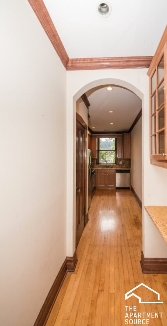 Building Photo - 2920 W Cullom Ave