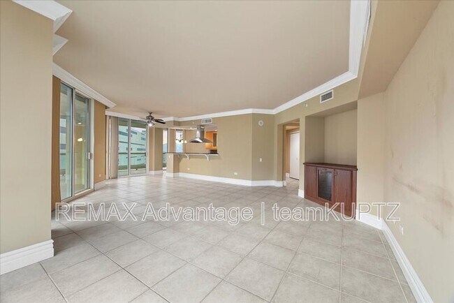 Building Photo - 2877 Paradise Rd