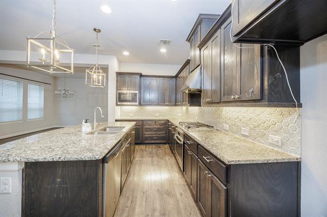 Building Photo - 3640 Carlsbad Way