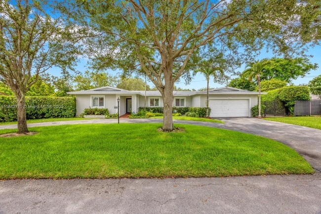 Primary Photo - 8100 SW 107th St