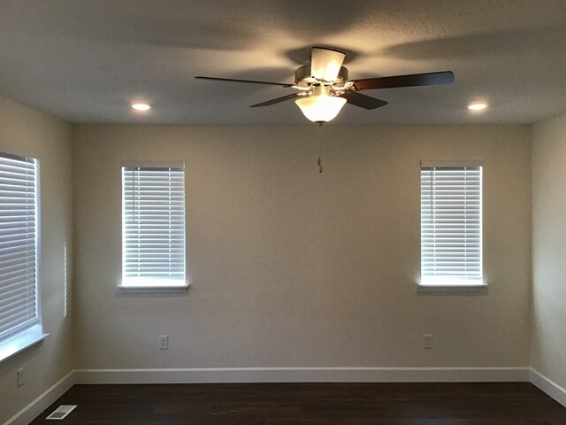 Building Photo - 2321 E Tumbleweed Rd