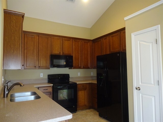 Building Photo - 505 Millervale Road