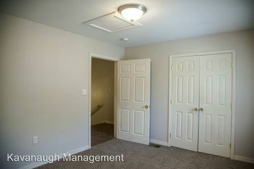 Building Photo - 3 Courtland Dr