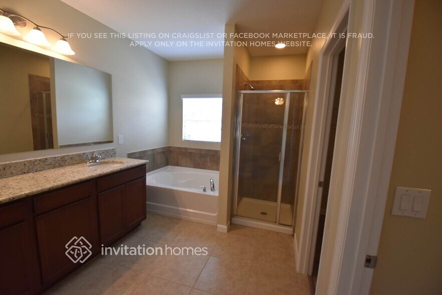 Building Photo - 3853 Radley Dr