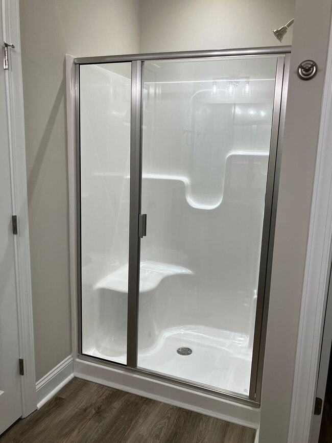 Building Photo - 3 Bedroom 2 Bathroom house located in Mill Creek Cove