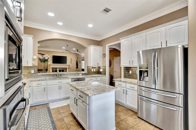 Building Photo - 1119 Sopris Dr