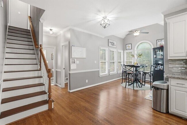 Building Photo - 2785 Shoemaker Ln