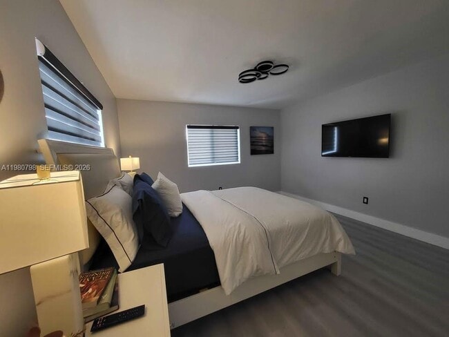 Building Photo - 4095 N Andrews Ave