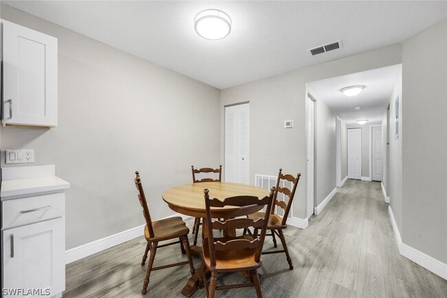 Building Photo - 17420 Birchwood Ln