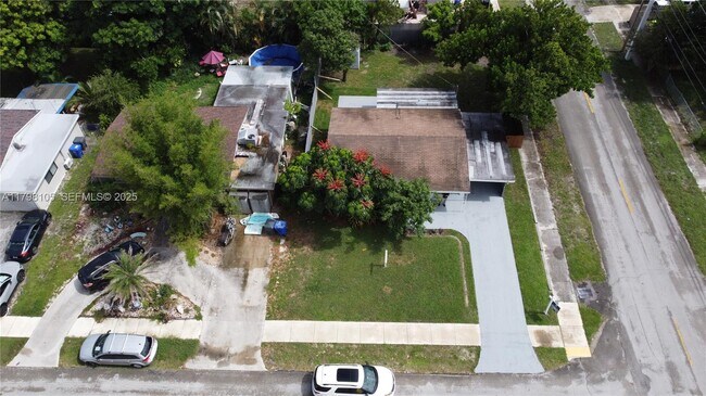 Building Photo - 6644 Raleigh St