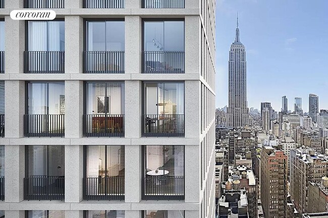 Building Photo - 16 W 40th St