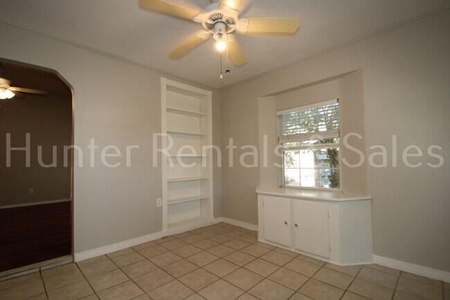 Building Photo - 4307 Frontier Trail