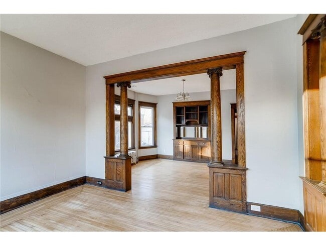 Building Photo - 1414 Golden Valley Rd