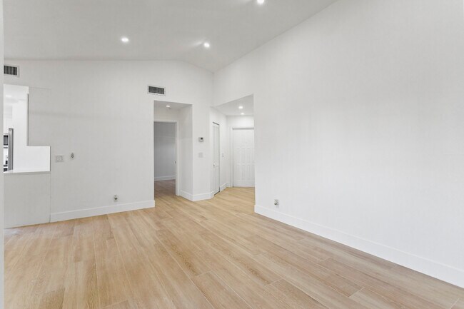 Building Photo - 6225 NW 171st St