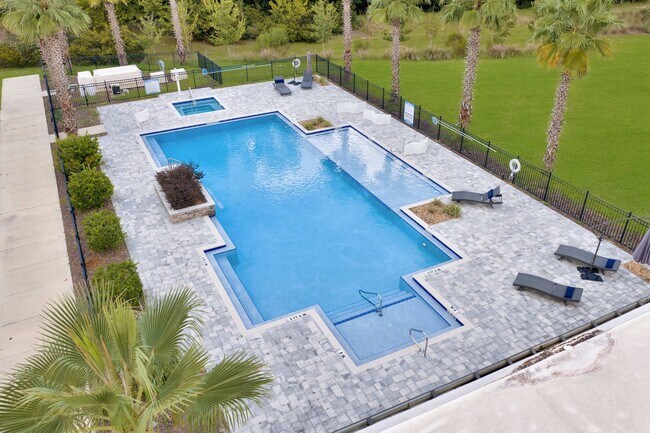 Building Photo - 3349 SW 50th Dr