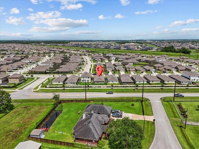 Building Photo - 9043 Estes Lks Dr