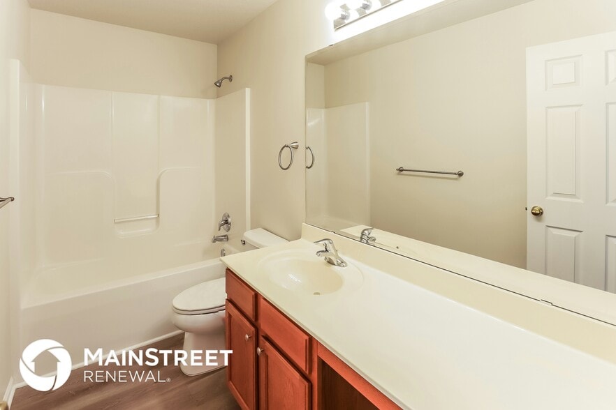 Building Photo - 3215 NE 88th Terrace