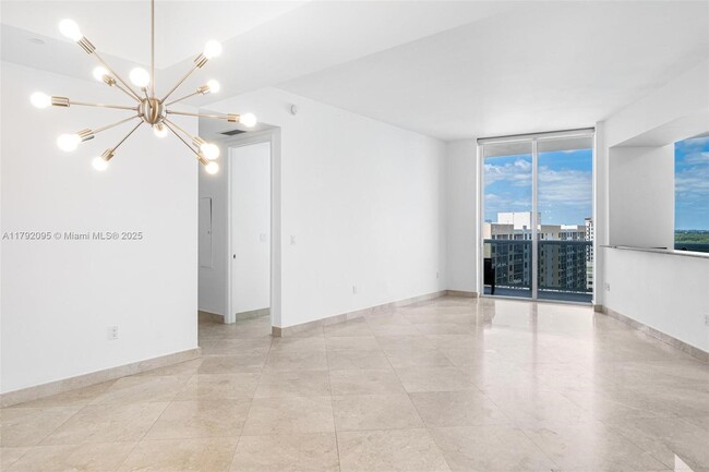 Building Photo - 16001 Collins Ave