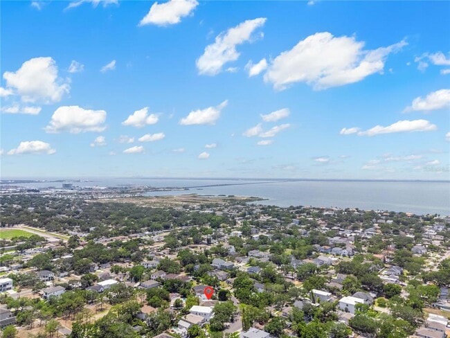 Building Photo - 3606 W Royal Palm Cir
