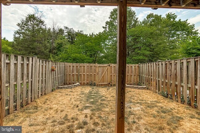 Building Photo - 14623 Stone Crossing Ct