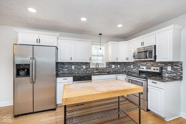 Building Photo - 1414 E 46th St