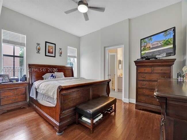 Building Photo - 938 Bluewood Terrace