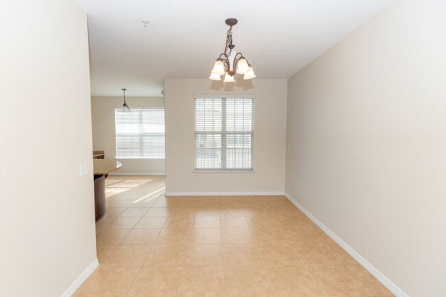 Building Photo - 3-story, 3/3.5, updated, townhome in the heart of Baldwin Park!