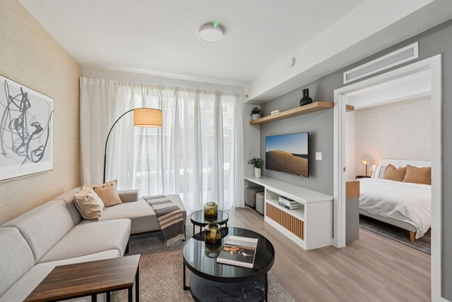 Building Photo - Resia North City