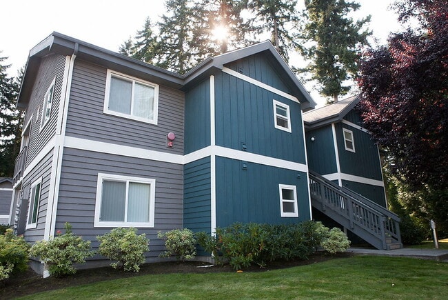 Primary Photo - Bridle Trails