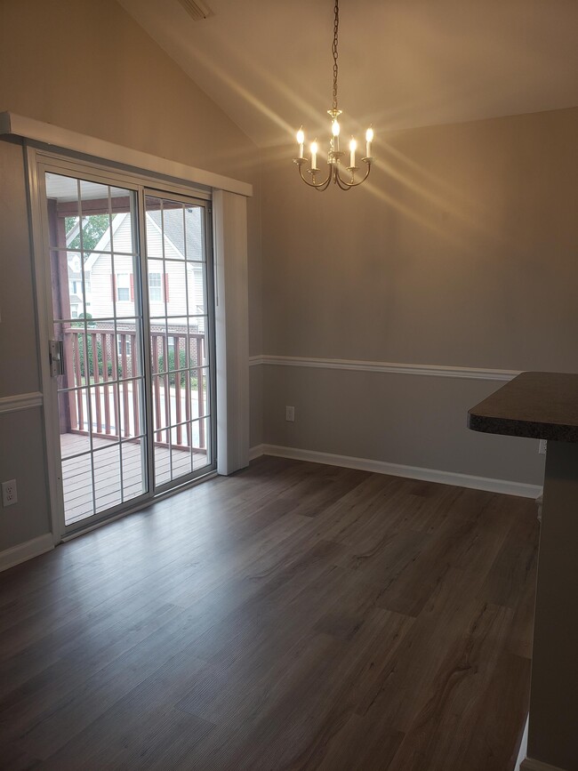Building Photo - 304 Fireweed Ct