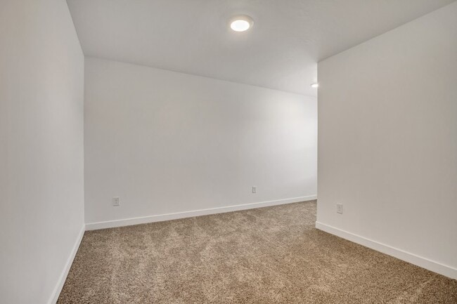 Building Photo - 8494 W Beckville Dr