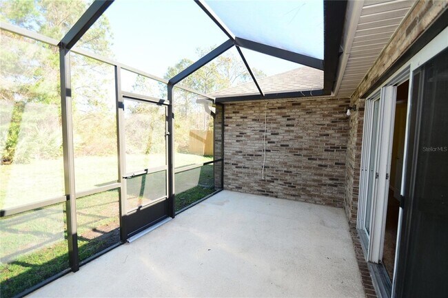 Building Photo - 33 Rosepetal Ln