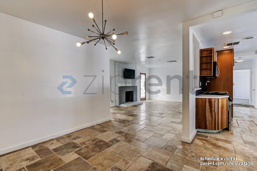 Building Photo - 4113 Cll San Antonio