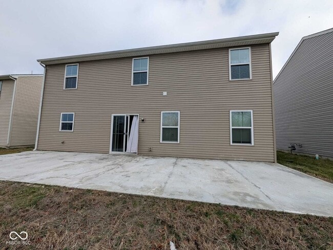 Building Photo - 128 Traditions Pass