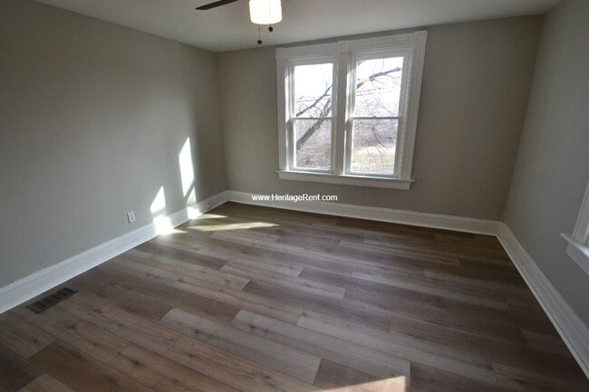 Building Photo - Completely redone home in Hartwell  with 2 car Garage