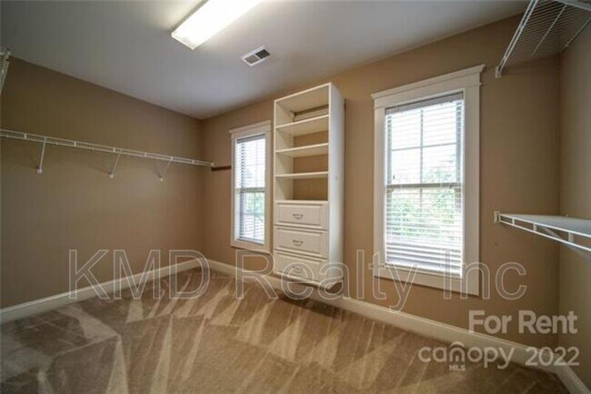 Building Photo - 5534 Open Book Ln