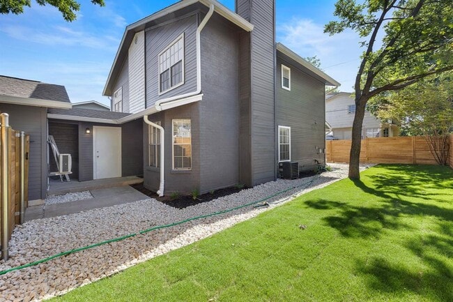 Building Photo - 2009 Kirksey Dr