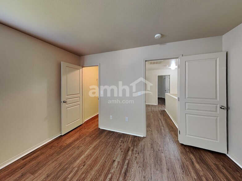 Building Photo - 2776 Willow Way