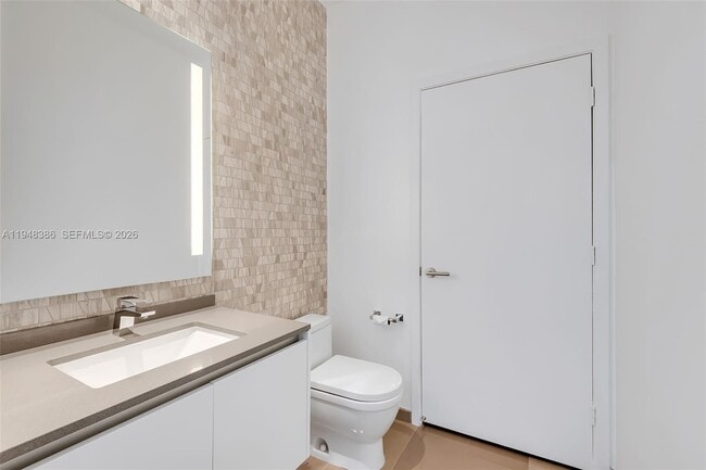 Building Photo - 88 SW 7th St