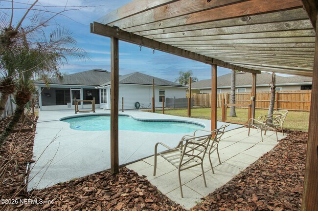 Building Photo - 1448 Heather Ct