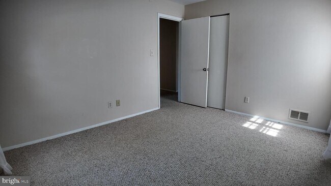 Building Photo - 4419 Renn St